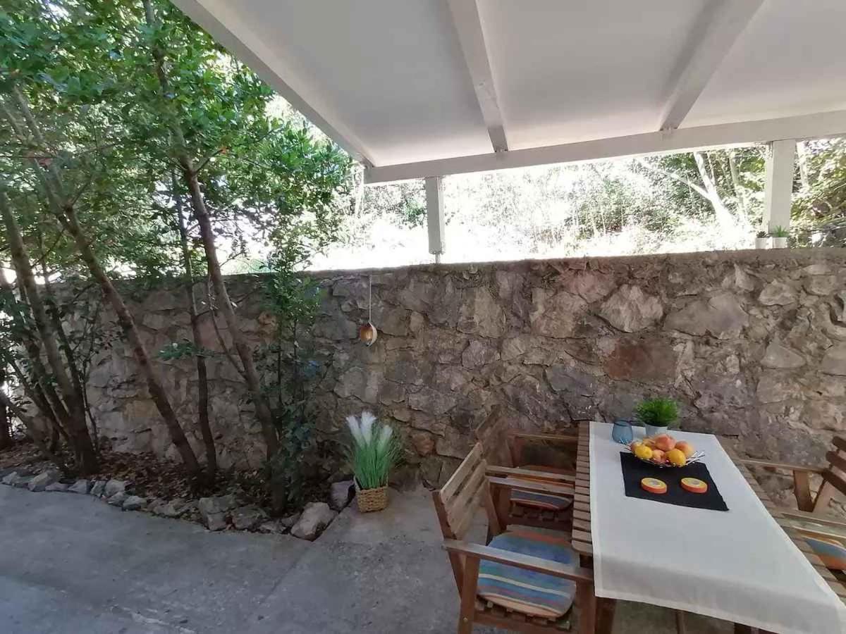 Two-Bedroom Apartment In Crikvenica Lxxxix Dramalj Eksteriør bilde